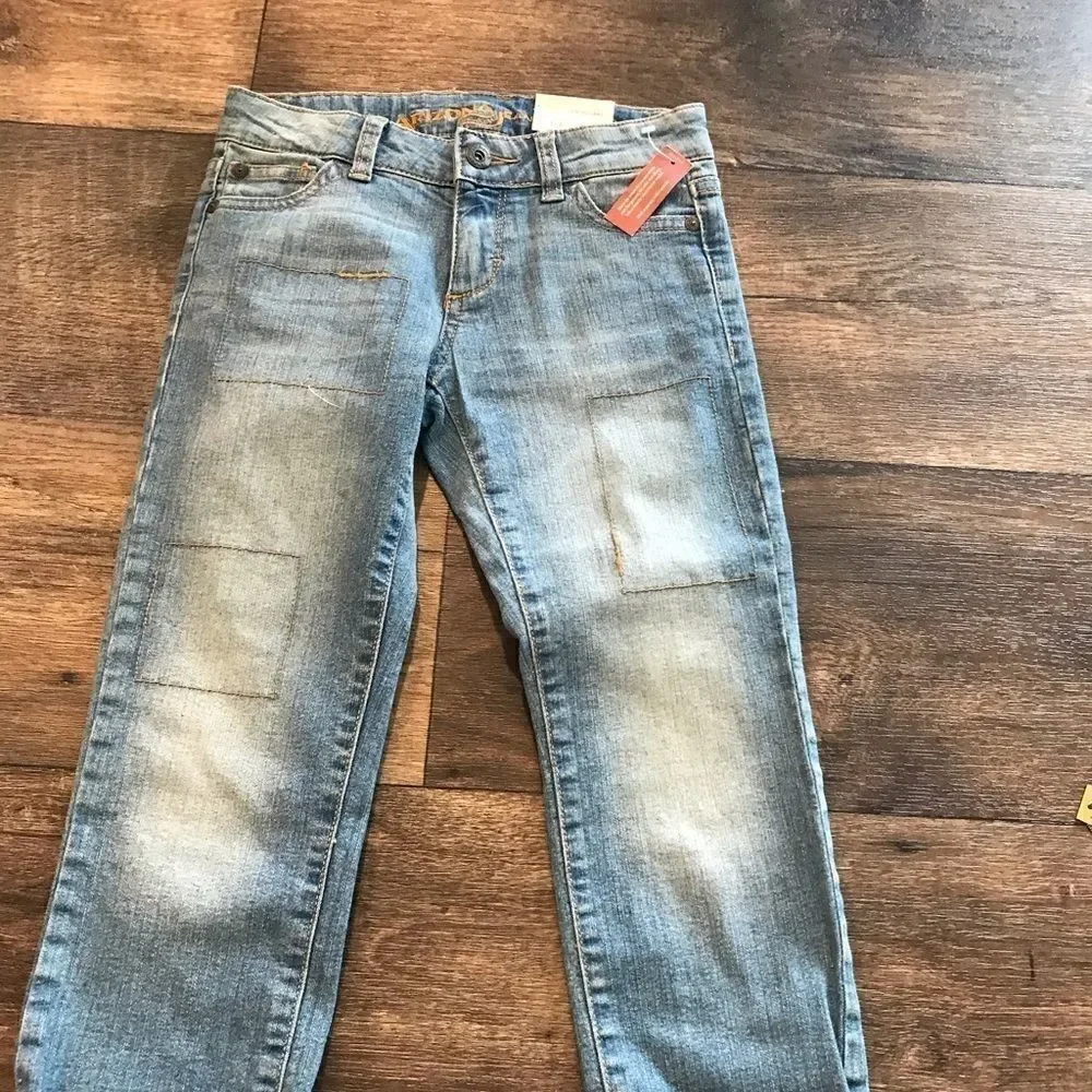 Arizona Jeans Cropped Light Wash 7 Regular NWT